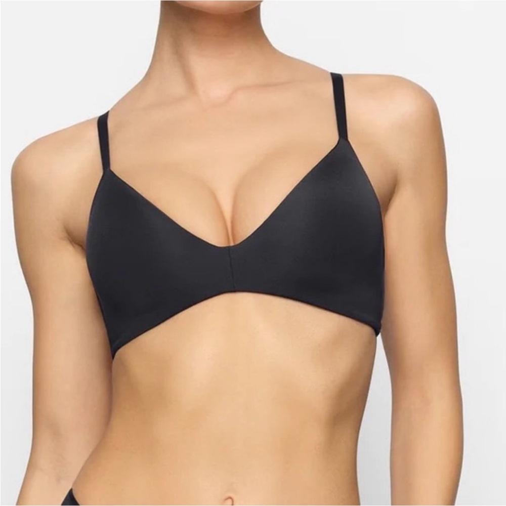 SKIMS Classic Black Intimates Bra